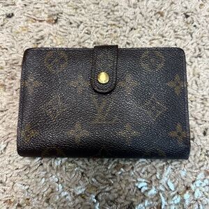 Authentic Louis Vuitton Brown Compact Monogram Wallet